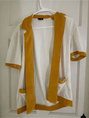 Express Relaxed Top in White and Mustard